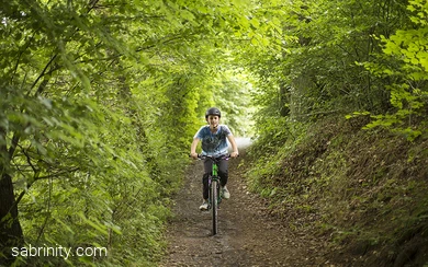 Radfahren im Wald